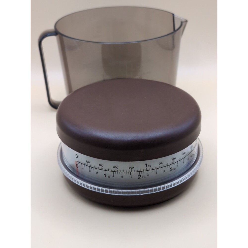 Kitchen Scale Adjustable Lightweight Plastic With 40 Oz. Pourable Measuring Cup - Picture 13 of 14